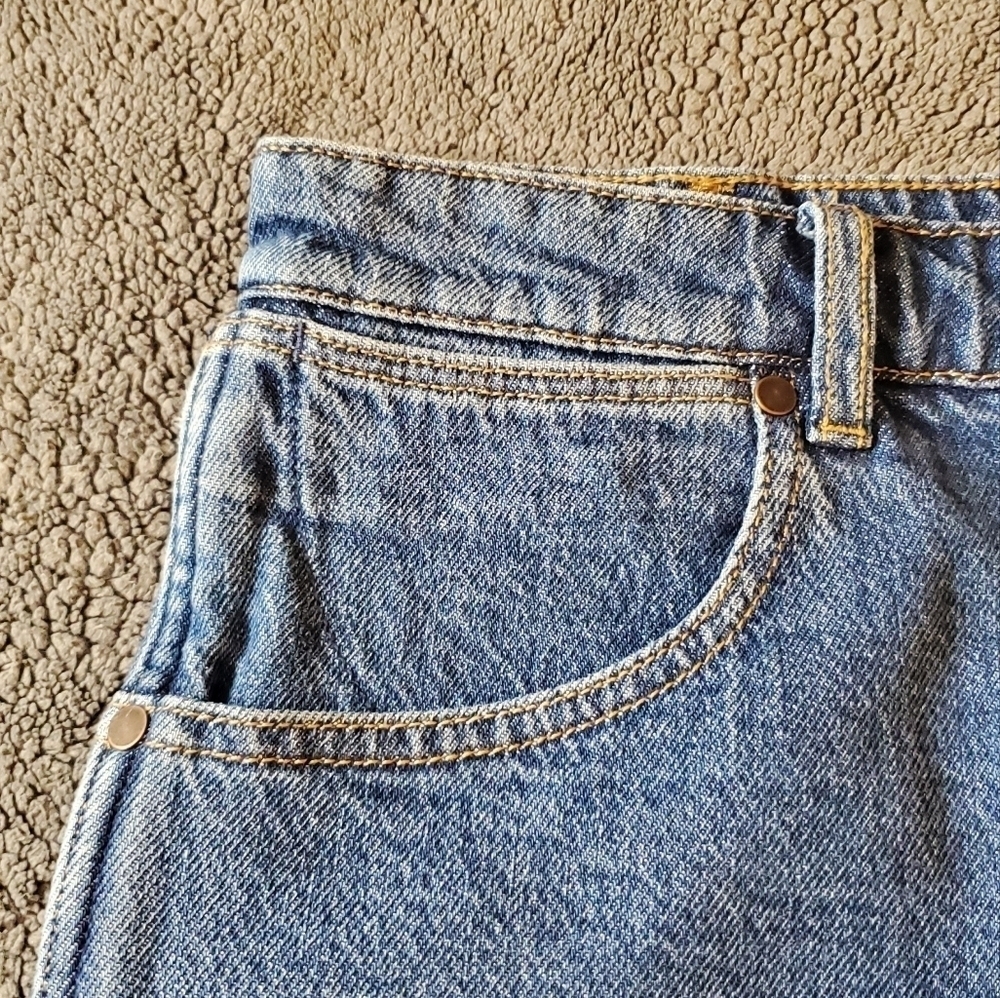 NWT Wrangler Women's Seaside High Rise A-Line Cutoff Shorts - Picture 5 of 14